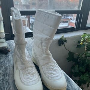 NEW Gucci white Snow Boots 37